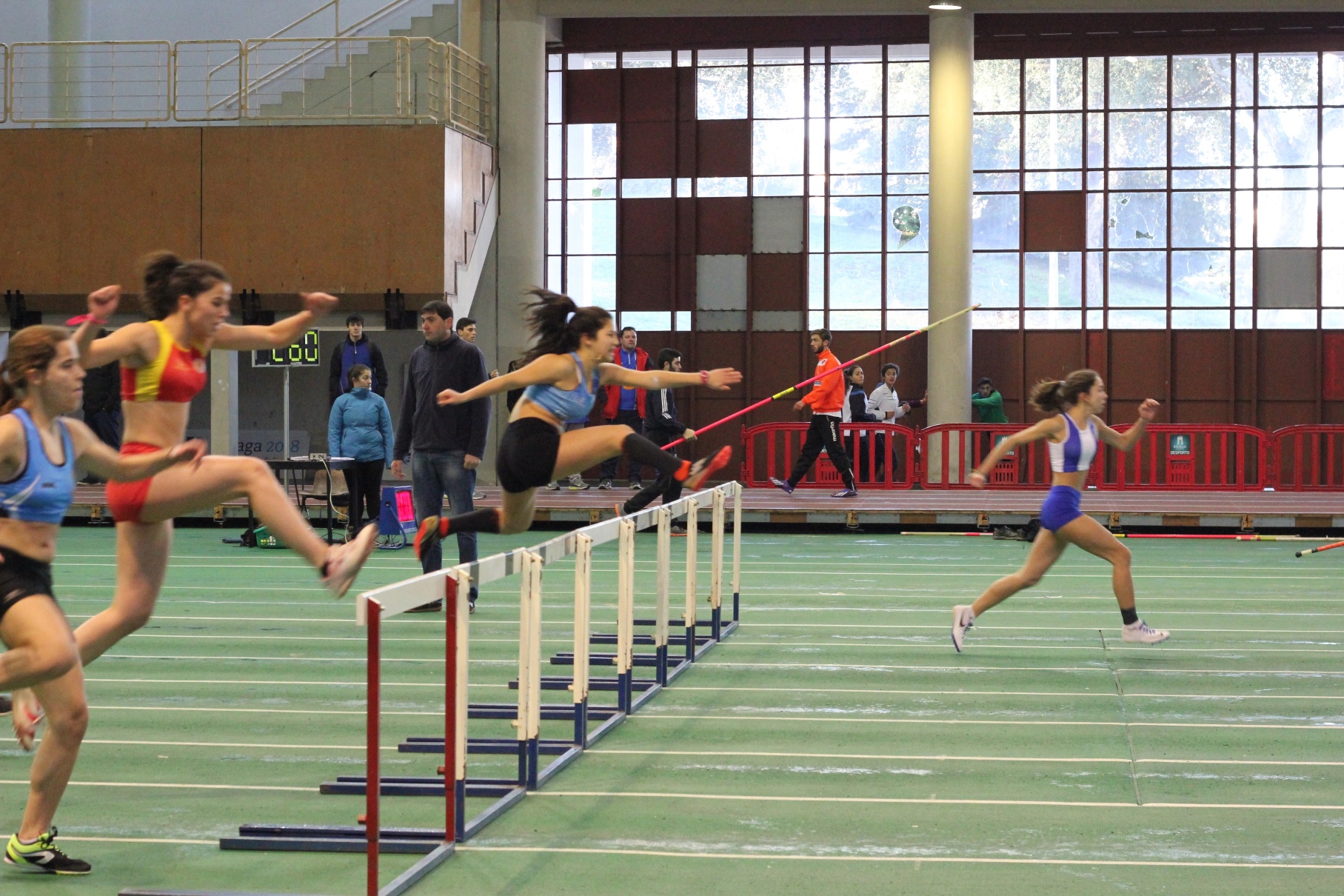60m barreiras femininos - 2ª Mickaela Costa